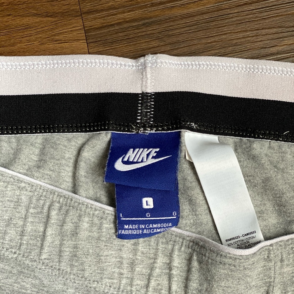 Nike leggings MAKE AN OFFER❗️